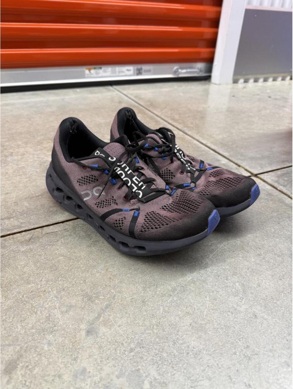 on cloud on running cloudsurfer black cobalt running shoes size 11 MENS